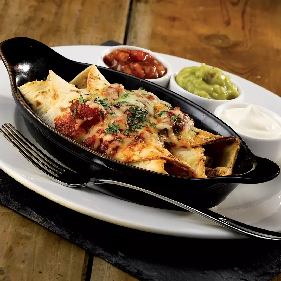 CHURCHILL COOKWARE OVAL GRATIN 380ml BLACK