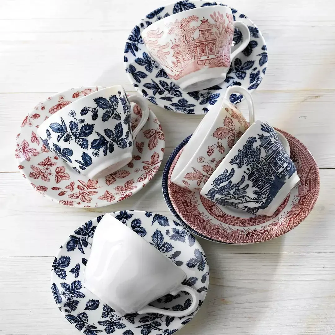CHURCHILL VINTAGE PRINTS BRAMBLE SAUCER CRANBERRY 141mmØ
