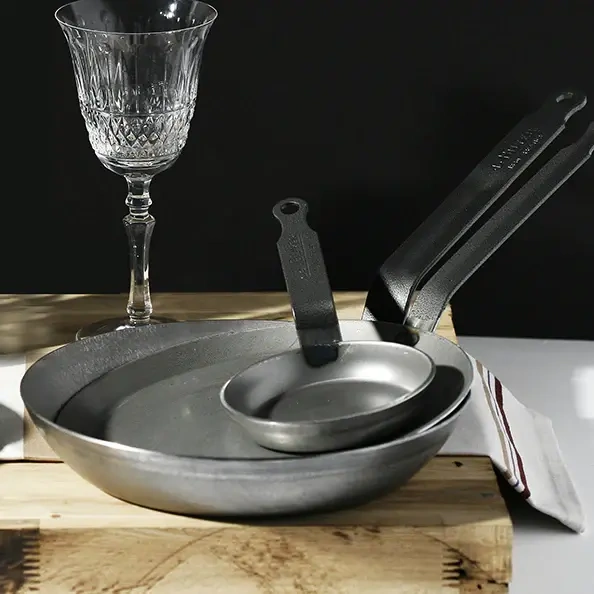 CREPE PAN 2.5mm BLUE STEEL 260mm INDUCTION FORCE BLUE