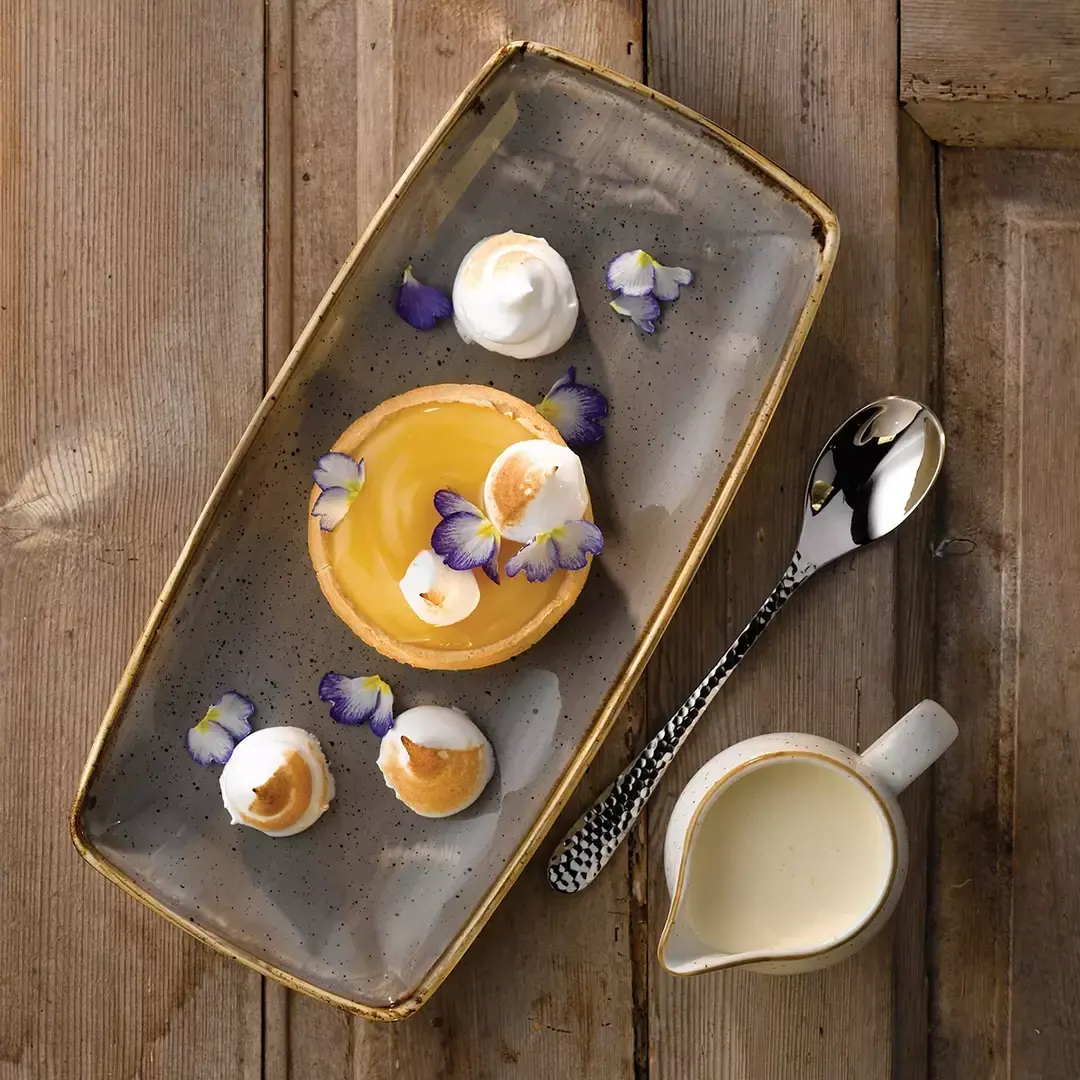 CHURCHILL STONECAST OBLONG PLATE 295x150mm