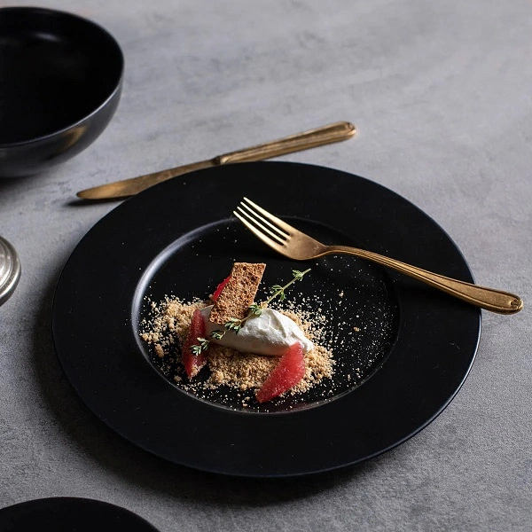 BONNA NOTTE ROUND PLATE WITH WIDE RIM BLK  280mm x 18mm 