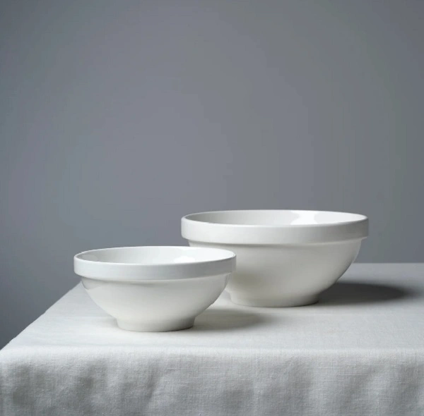 CORE WHITE ROUND FOOTED STACK BOWL WITH RIM 200mmØ x 90mmH