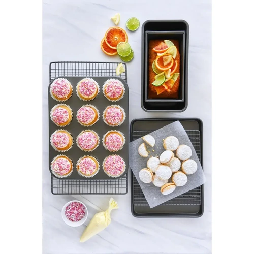 BAKEMASTER NON STICK 12 CUP MUFFIN PAN 